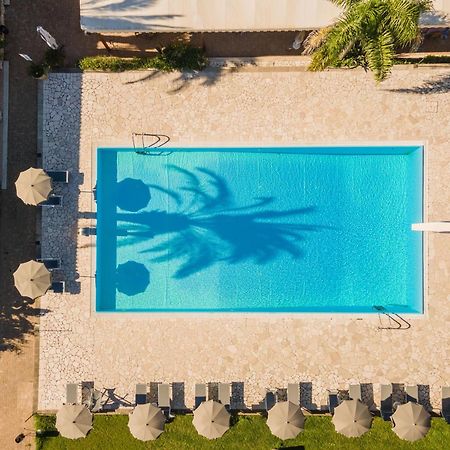 Hotel Masseria Le Pajare เปรสซิกเช ภายนอก รูปภาพ
