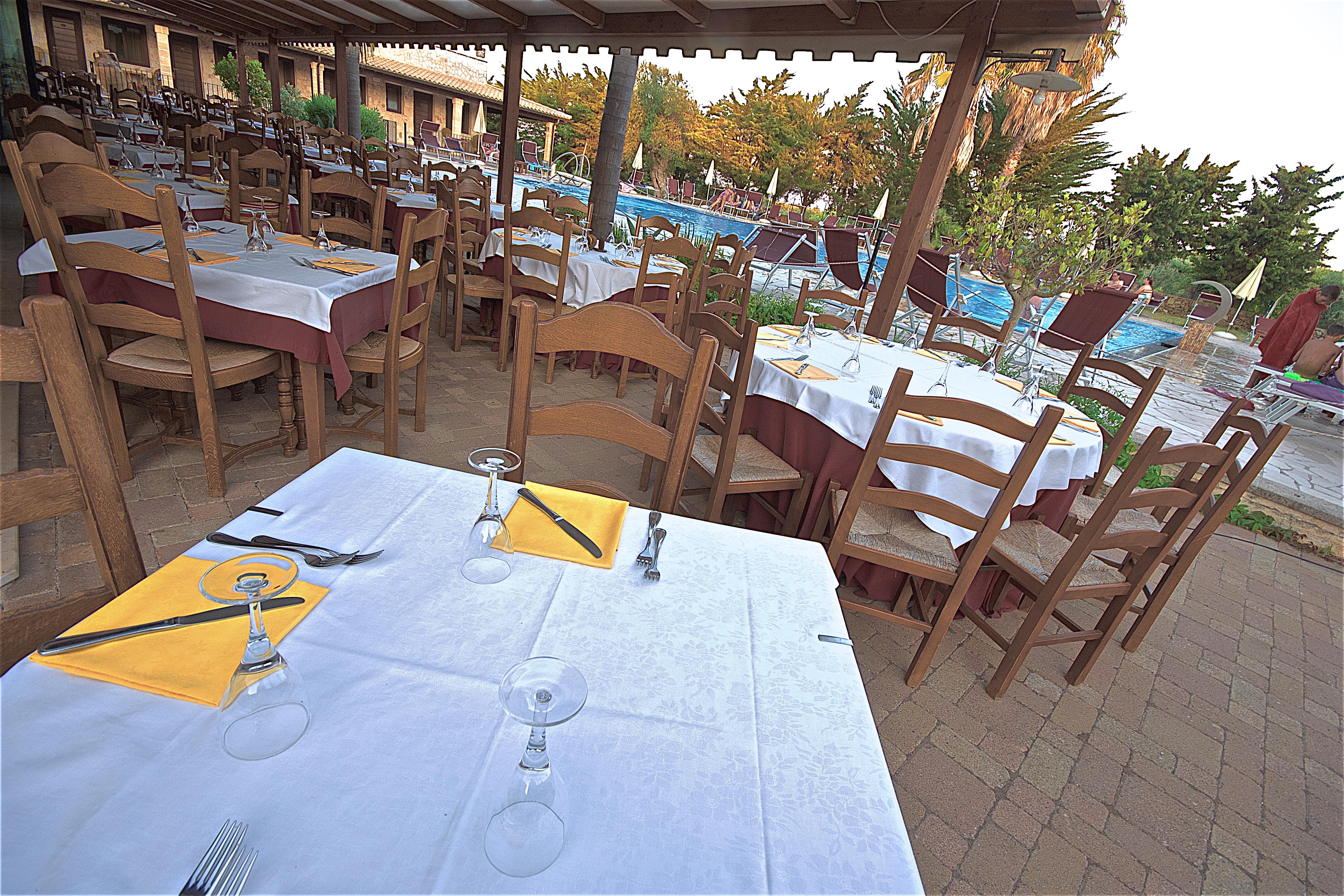 Hotel Masseria Le Pajare เปรสซิกเช ภายนอก รูปภาพ