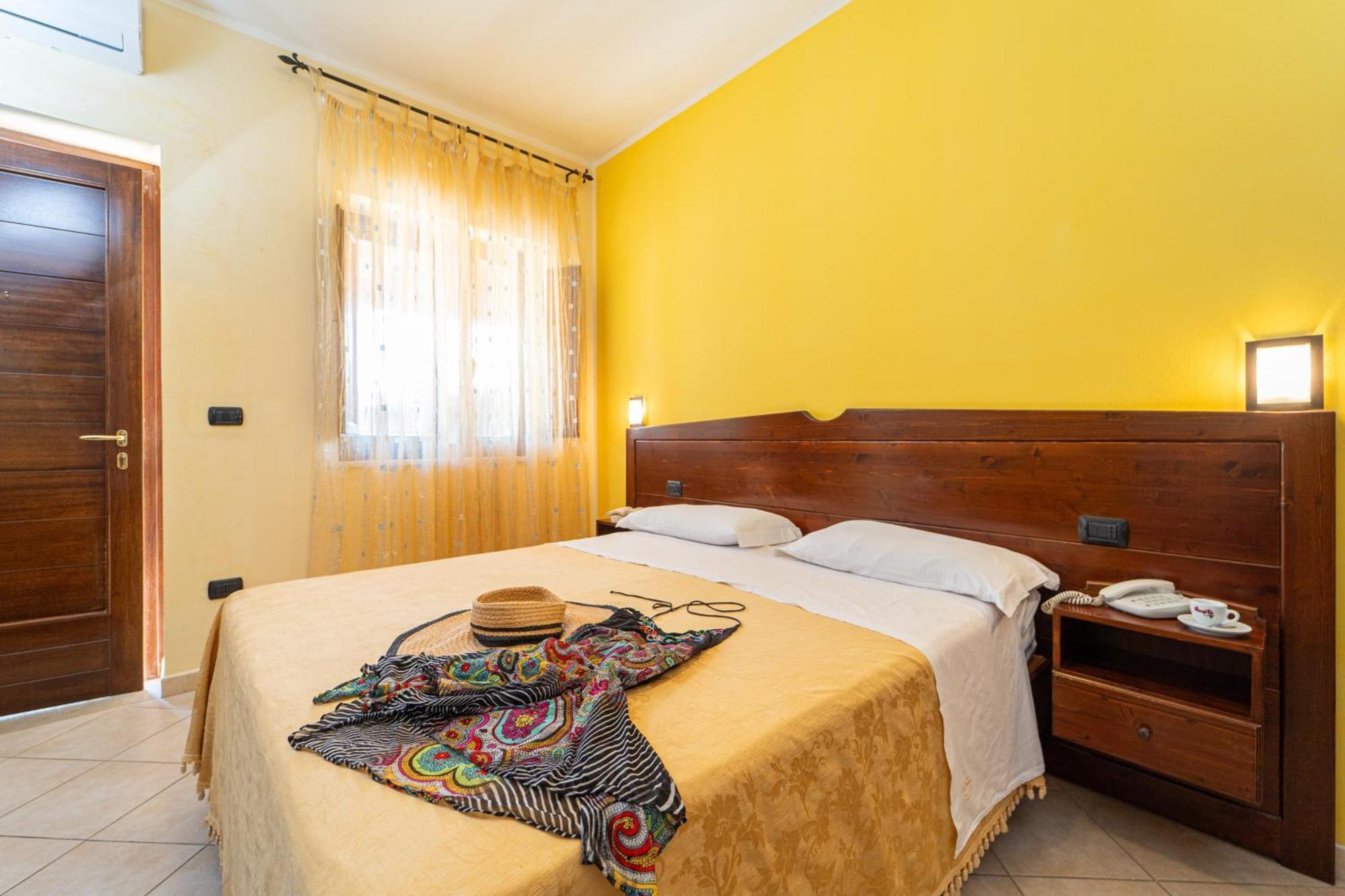 Hotel Masseria Le Pajare เปรสซิกเช ห้อง รูปภาพ