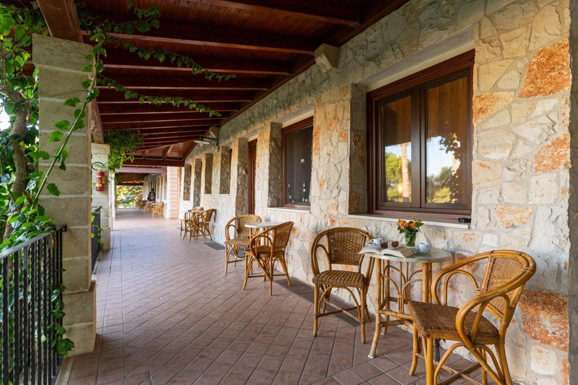 Hotel Masseria Le Pajare เปรสซิกเช ห้อง รูปภาพ