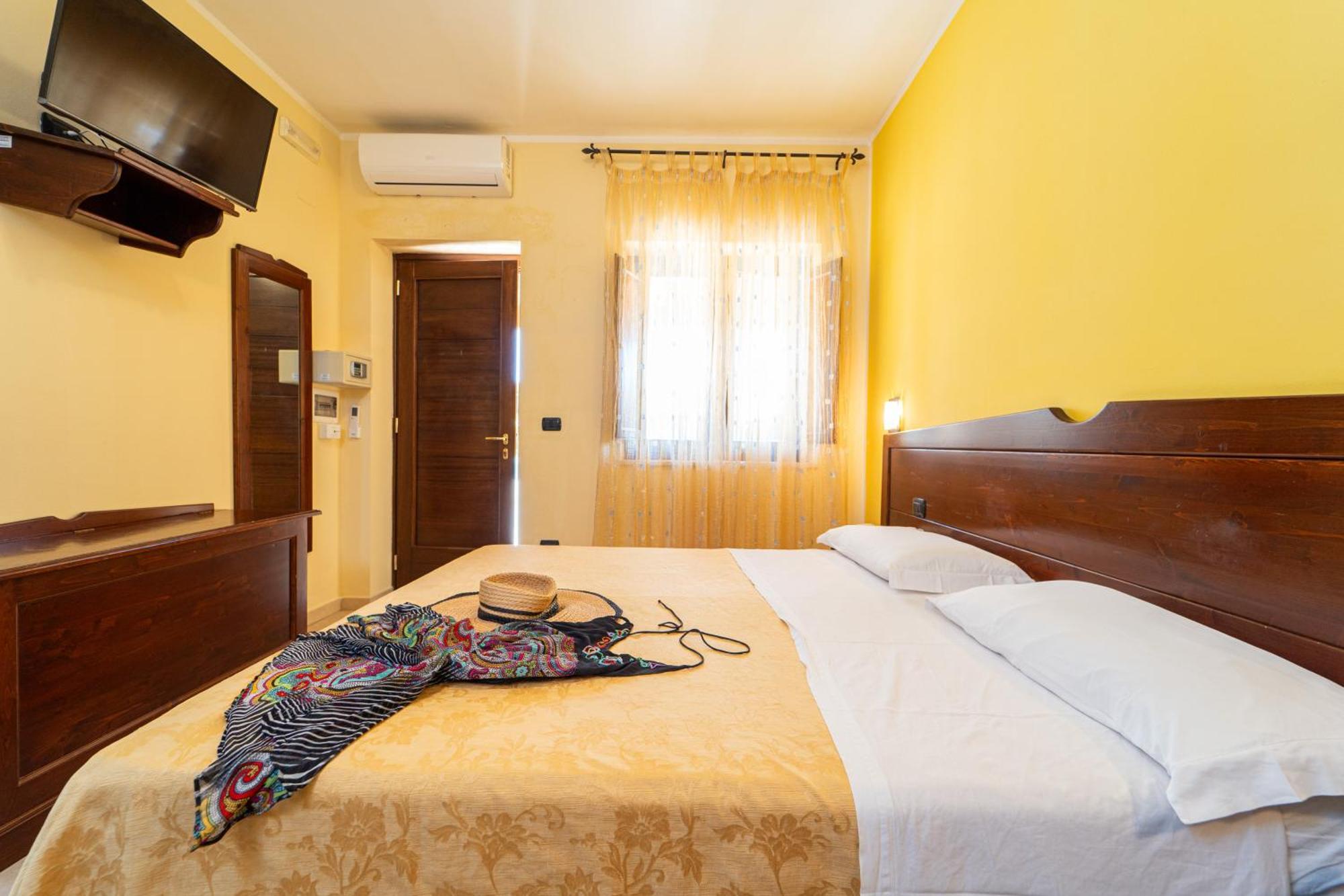 Hotel Masseria Le Pajare เปรสซิกเช ห้อง รูปภาพ