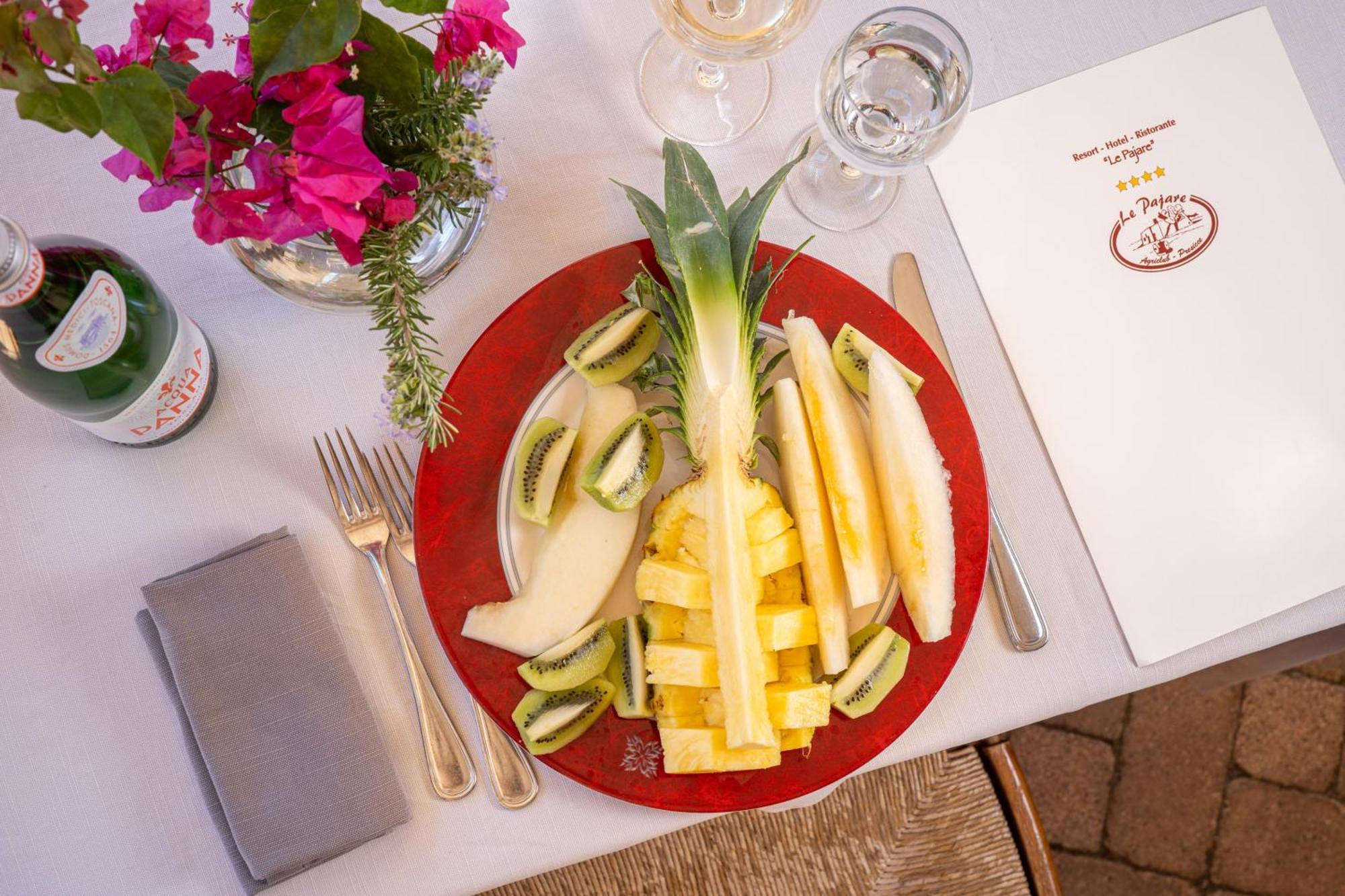 Hotel Masseria Le Pajare เปรสซิกเช ภายนอก รูปภาพ